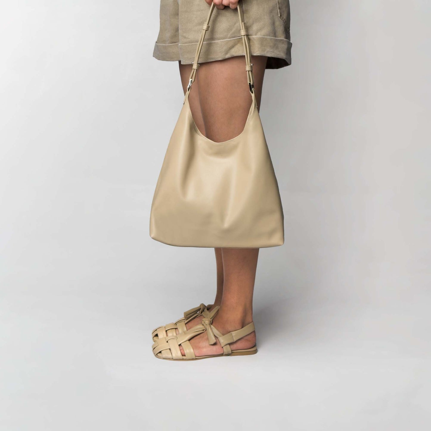LARGE TITI BAG- BEIGE