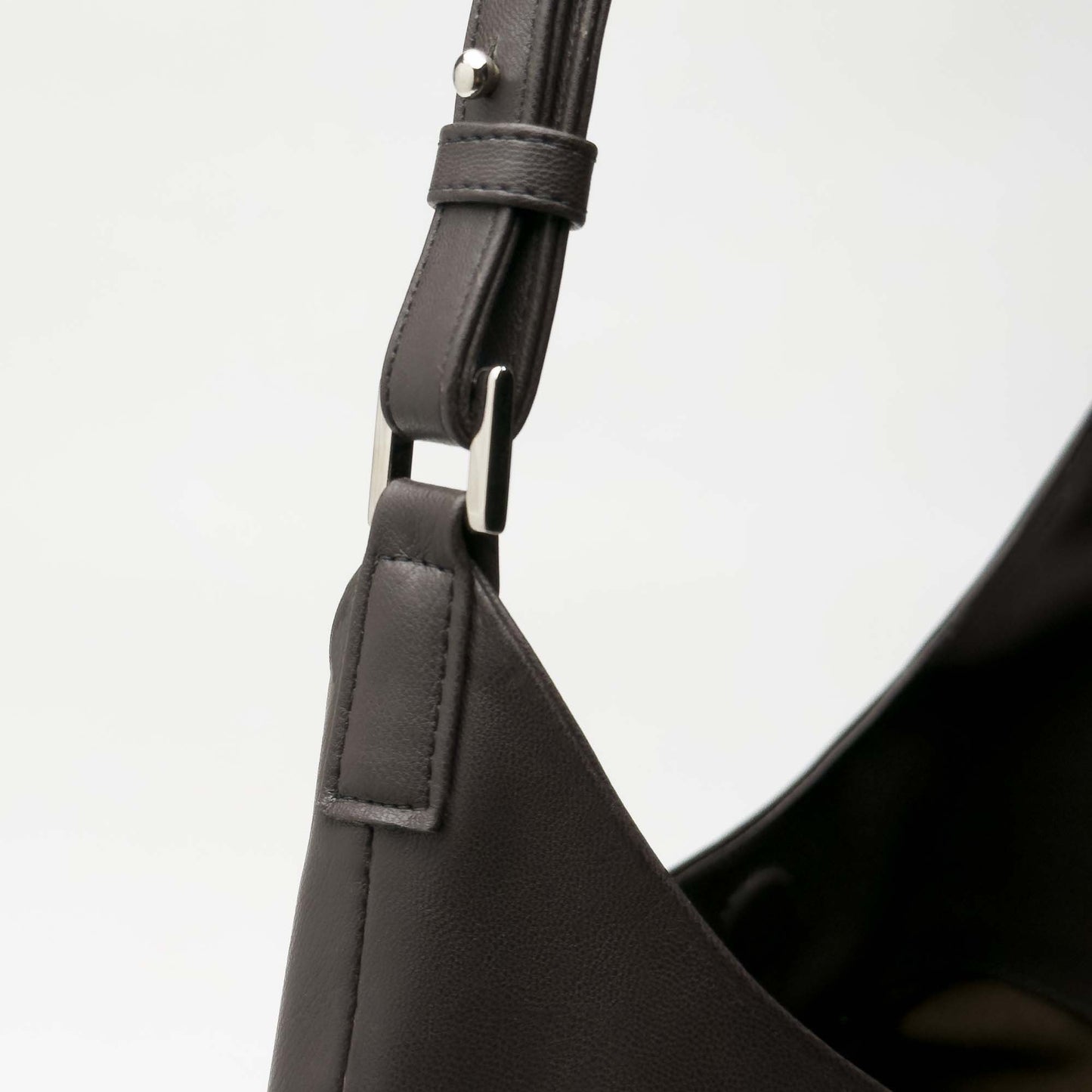 LARGE TITI BAG- CHOCOLATE