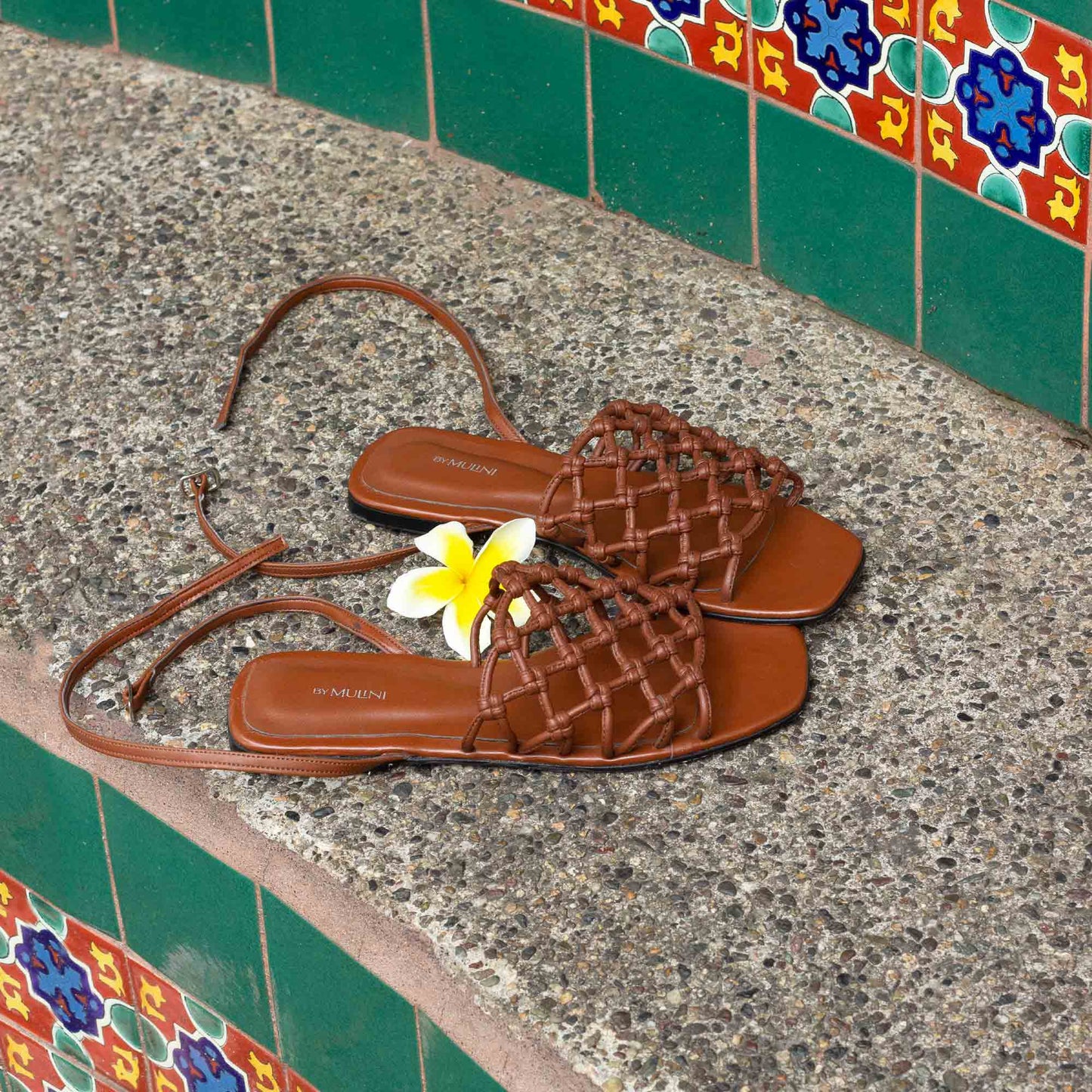 SANDALIAS JUANY CARAMELO